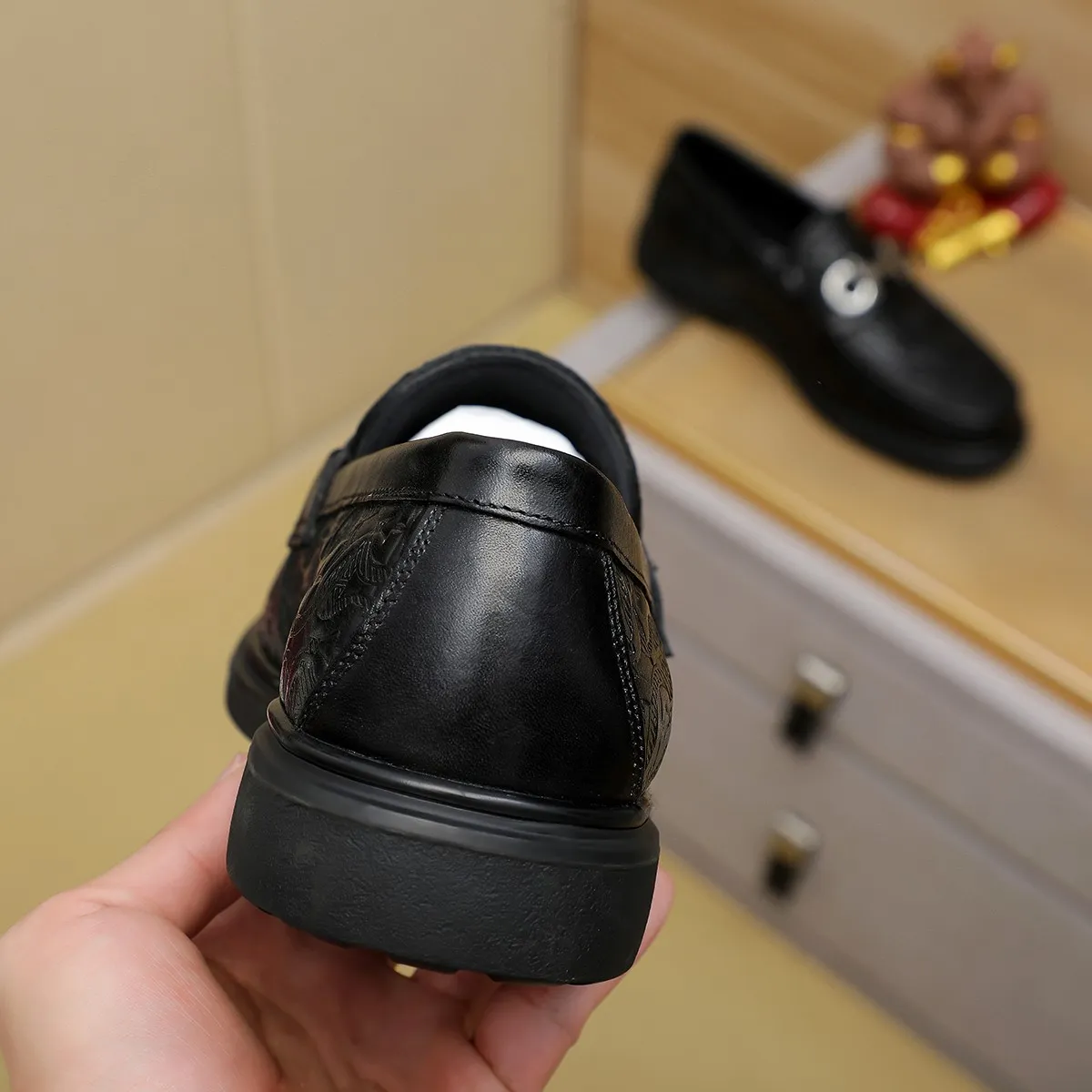 Men's shoes 260🕷🕷🐂【Ferragamo】Ferragamo Popular fashionable casual shoes🇨🇳Official website counter 1:1 production, original mold opening💯Good quality can be seen, imported high-end first-layer pebbled calfskin, water-dyed🐂leather lining🌿very clear texture, high-quality waterproof, non-slip and wear-resistant outsole🎋high quality and low price, truly handmade🍓, color optional! Code number 38-44 (45. To be customized)
